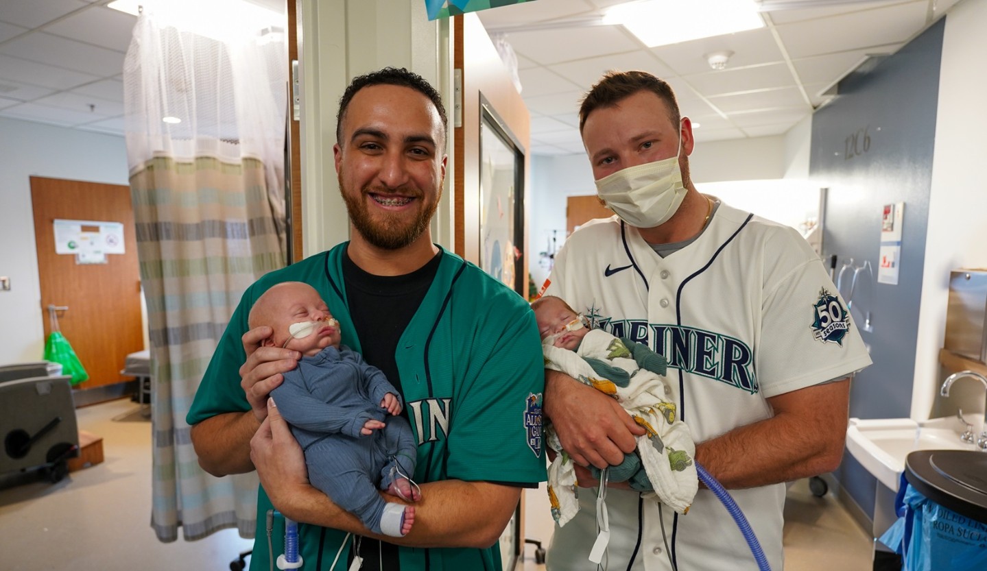 Cal Raleigh visits St. Joseph Medical Center NICU